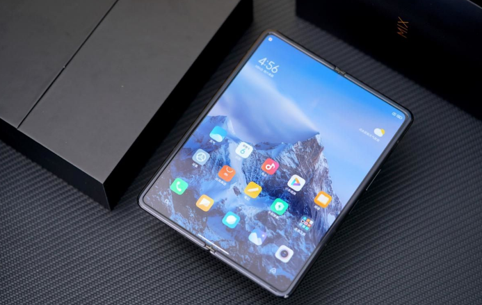 5G|不在意屏幕的可以选小米8，省三千块，反正我是愿意