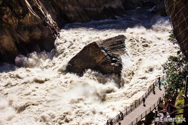 云南|34.9℃!爽爽的贵阳不再固若金汤,八月避暑游玩别错过云南这6座城