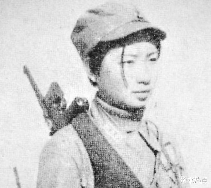 当兵回家探亲,被母亲绑上花轿;新婚夜她警告丈夫:绝不能做夫妻