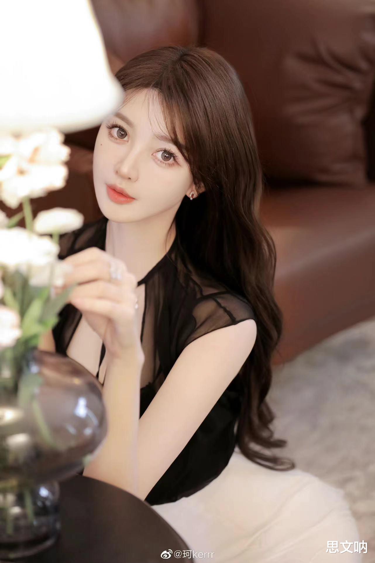 黄晓明|黄晓明被曝新恋情,两人晒同款汤圆行程也重叠,女方公开回应