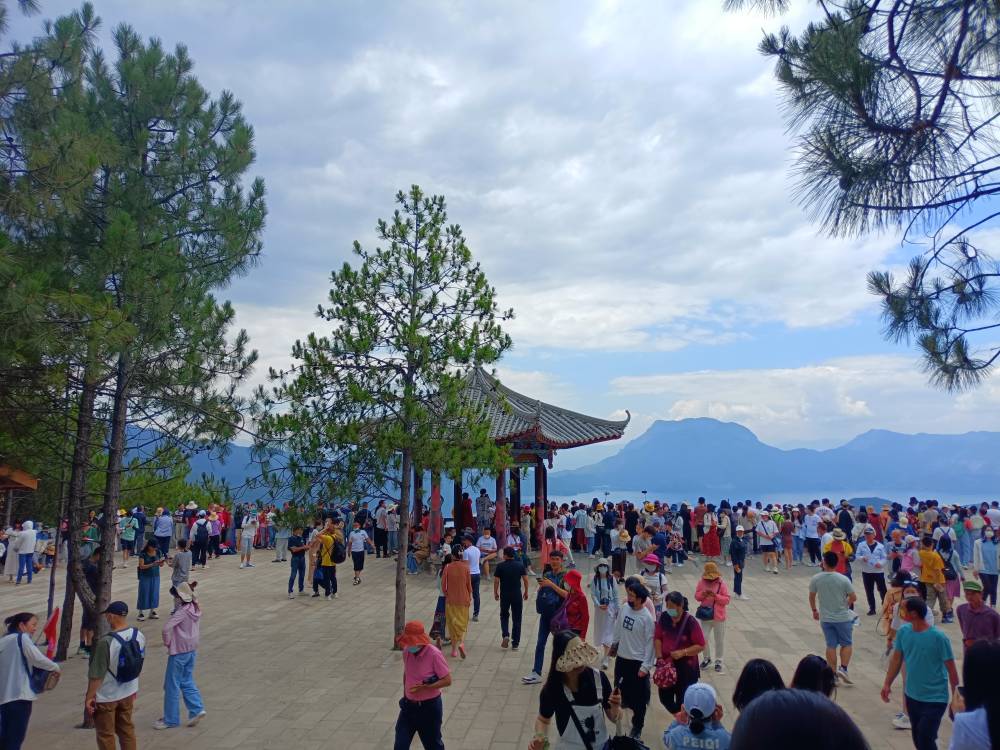 旅行|热情迎客 热忱服务 丽江举全市之力助推旅游业有序复苏