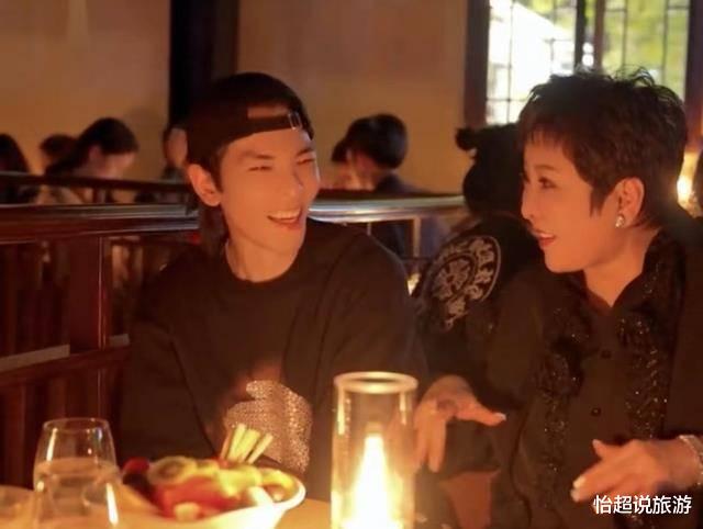 向华强|继成龙之后, 73岁向华强定居杭州！