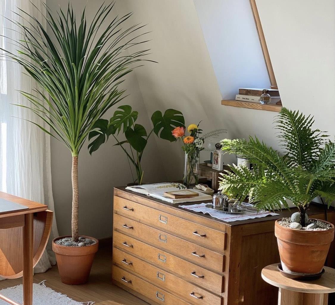 韩国精致小二层，芝麻大空间布置得温暖治愈，一个人依旧不愿将就