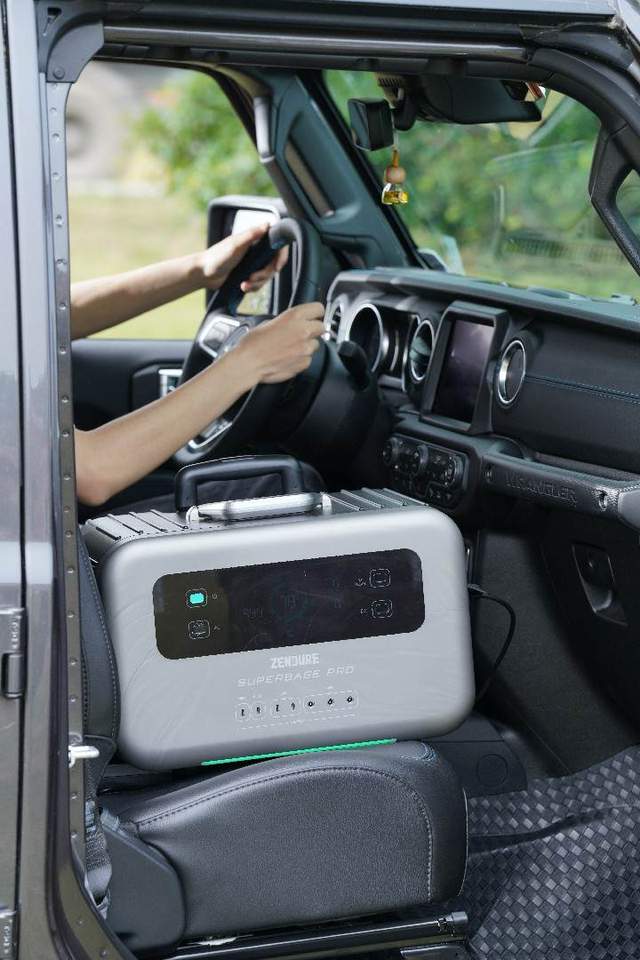 露营|自带发电厂,户外露营不电荒,征拓 超级电站2000体验