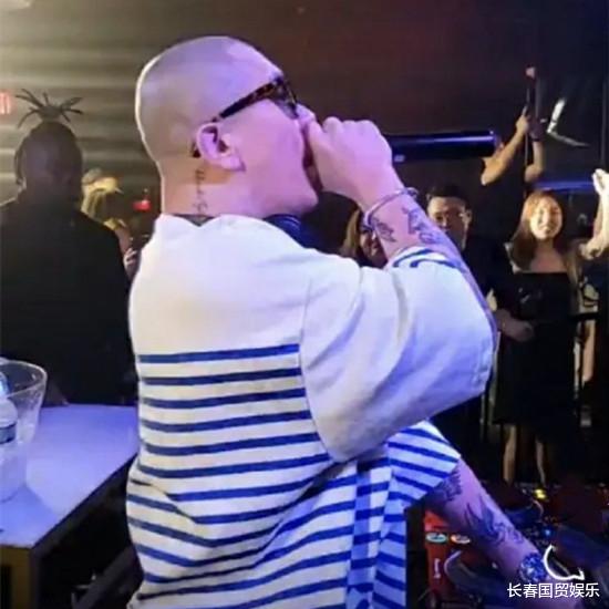 纽约|大S老公纽约演出现场照曝光,身材发福明显都快认不出来了