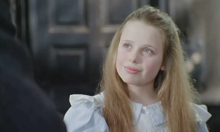 电影|一屋子鬼，就问你怕不怕！