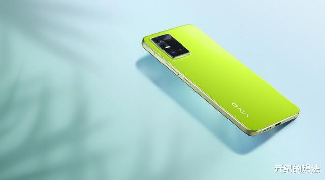 vivo|从3399跌至2599，vivo自拍旗舰跌至二手价，256GB+44MP柔光双摄