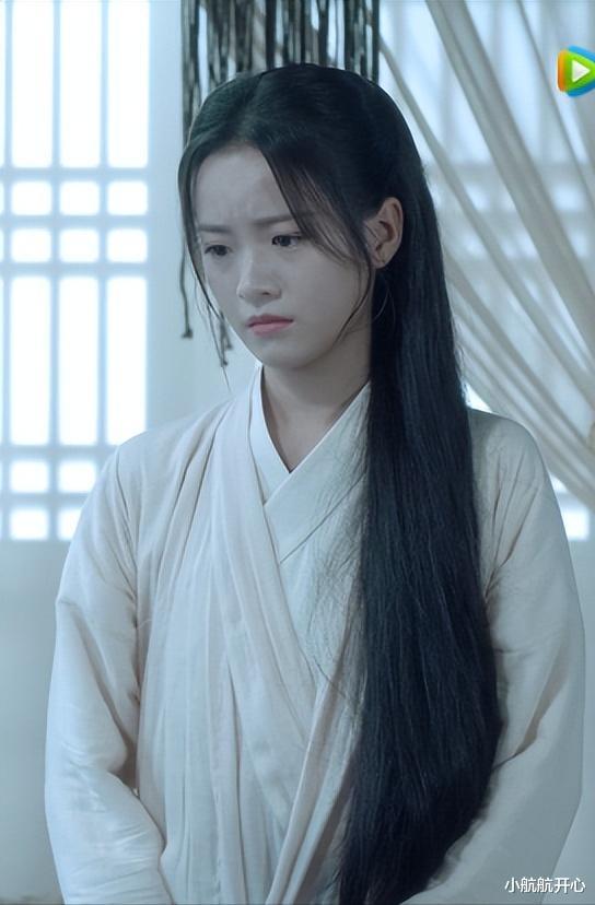 李庚希|李庚希：背景强大可是素质太低，靠徐静蕾走红，却扔烟头人设崩塌