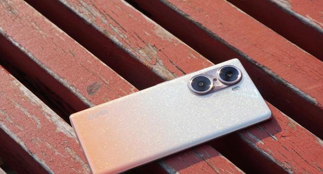 月亮|1亿像素+4800mAh大电池,荣耀8+256G四曲面手机降1000元