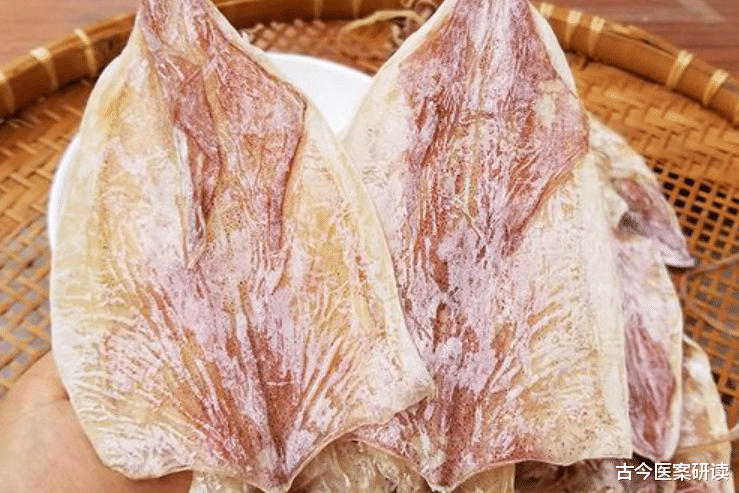 医生|胆固醇“大户”被揪出，是猪肝10倍，医生直言：再不忌口，脑梗或找上门