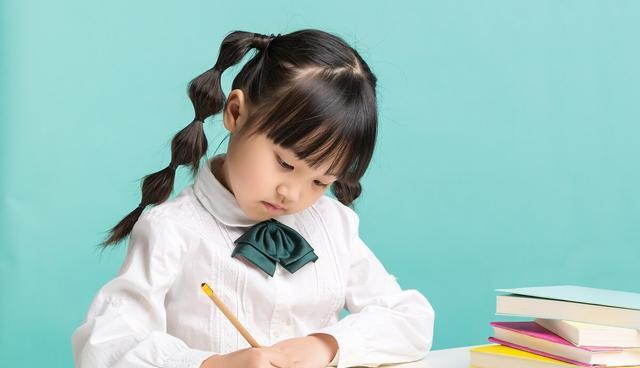 男子助学捐款100万,学校保安不让进,这两个人都很“轴”吗?