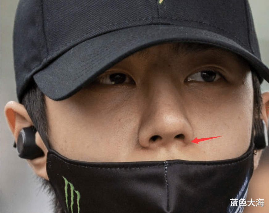 明星|歪瓜裂枣大小眼？生图下明星们的状态暴露无遗，没比普通人强多少