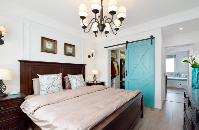 嫌两个卫生间太浪费,主卫直接改成谷仓门衣帽间,邻居看了照做!