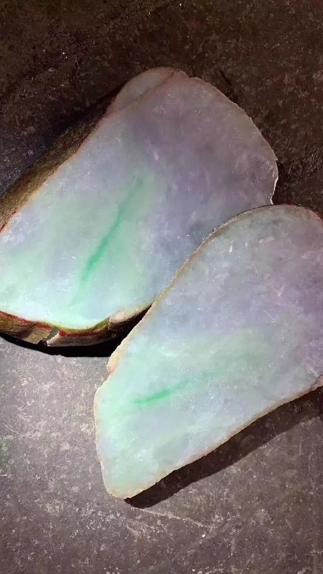 |一块会卡开窗料,只凭一抹绿,切开春带彩手镯,好张扬!