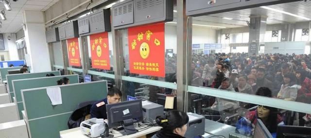 招聘|“铁路局”招聘开始啦!三类学生如果符合条件,有可能被优先录取