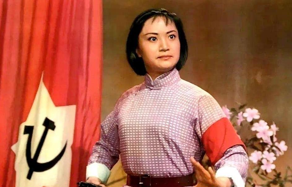 样板戏|样板戏难超越的角色，一是方海珍，二是柯湘，二者迟小秋都唱过