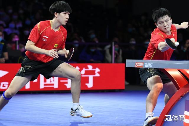 76人队|3-0！女双决出四强：伊藤美诚横扫晋级，国乒世界冠军逆转过关