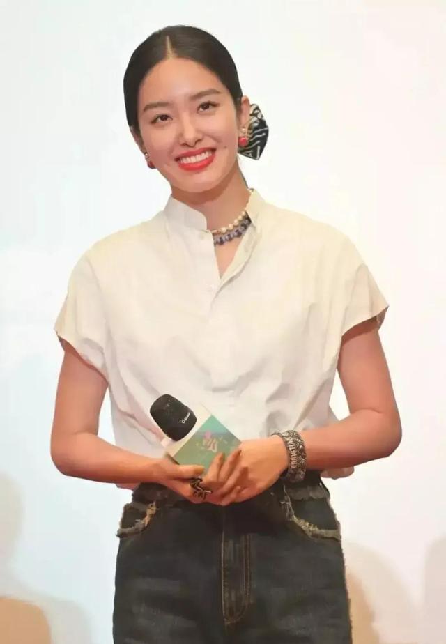 小姐姐|92年的杨采钰容颜苍老，直言女生找年龄大很多的男朋友并不是好事