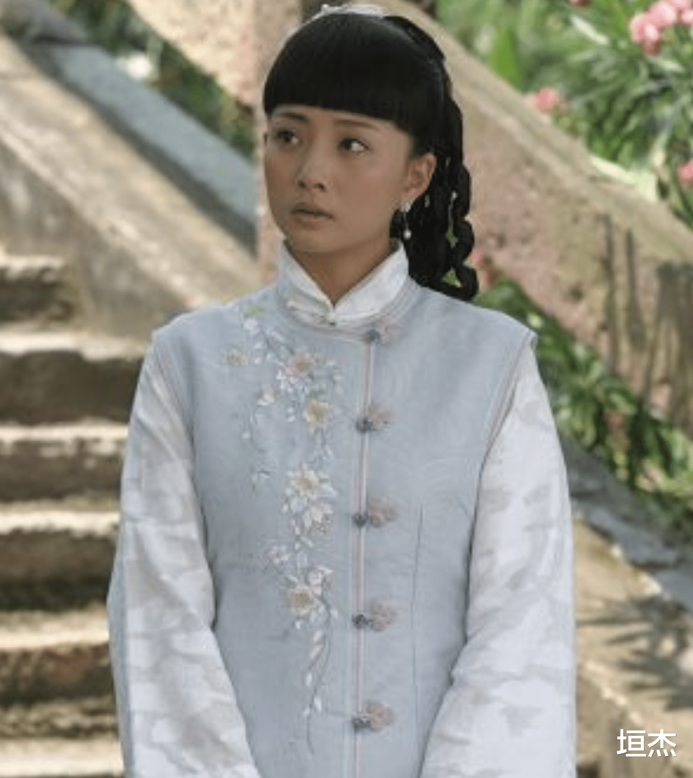 刘雪华|“自带苦相”的10位女星,个个愁容满面,演什么都丧,真吃亏啊