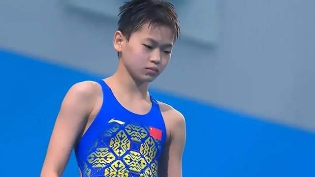 全红婵|被批厨房脏乱差，全红婵妈妈被逼道歉，红姐哥哥回应让质疑者脸红