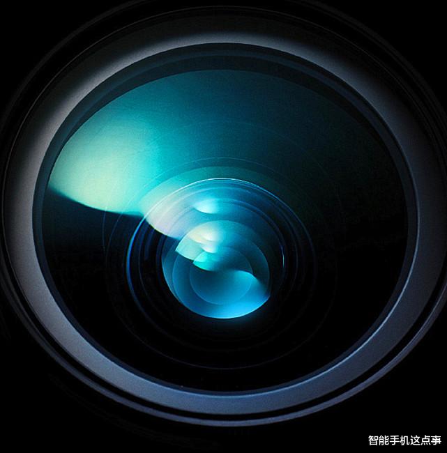 小米12|对标小米12 UItra？摩托罗拉新机遭曝光，并有两亿像素加持