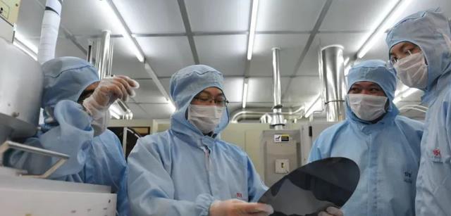 CPU|台积电内耗？张忠谋发出“警告”，刘德音却大肆培训美国工程师