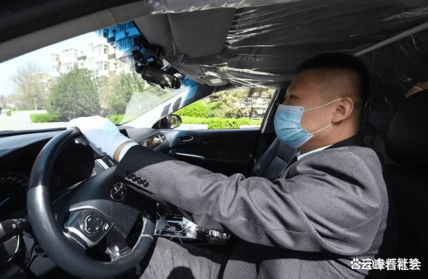 老人乘坐网约车中途猝死,司机狂奔送医,最后被家属告上法院!