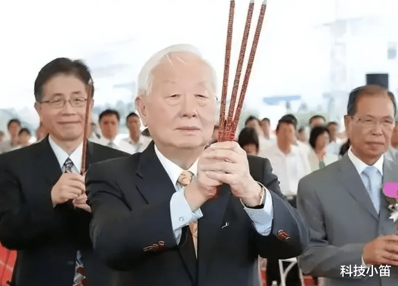 台积电|2700亿元!台积电不“回头”了,中国院士说得很对