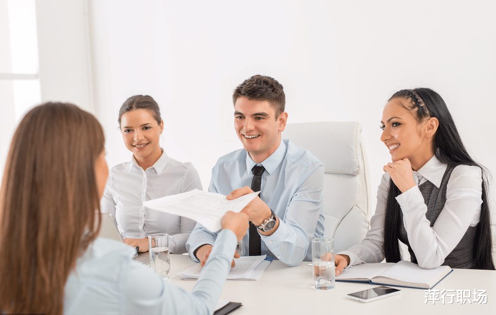 年终奖|你能在职场中混到怎样的层次，取决于这三个人