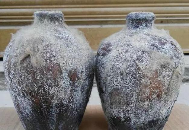 喝这3种酒等于在喝脏水,别不当回事,行家:这两款才是纯粮酒