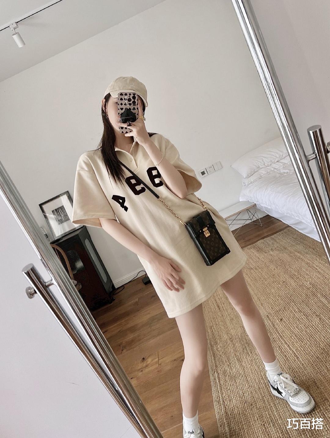 别再说徐璐穿搭全靠造型师了!在家对镜拍就能这么美,信她准没错