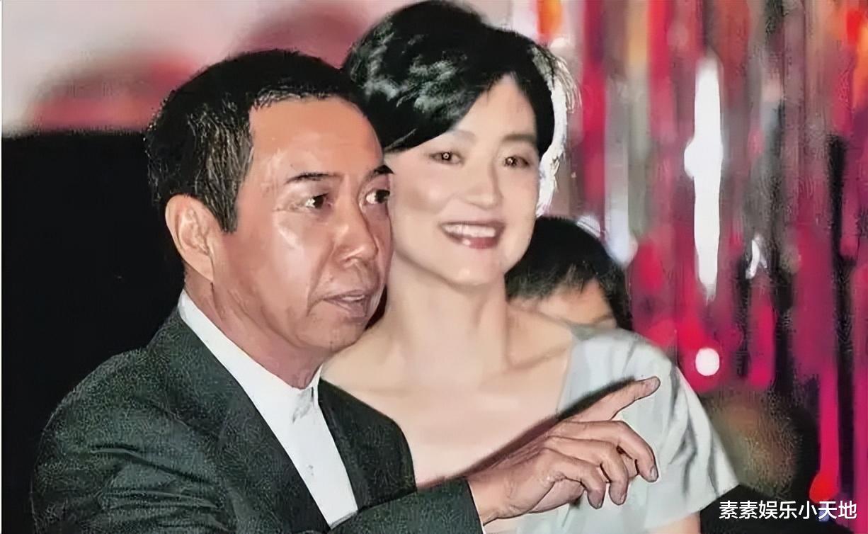 林青霞|林青霞公开谈与邢李源的婚姻状态:他永远是我心中的巨人