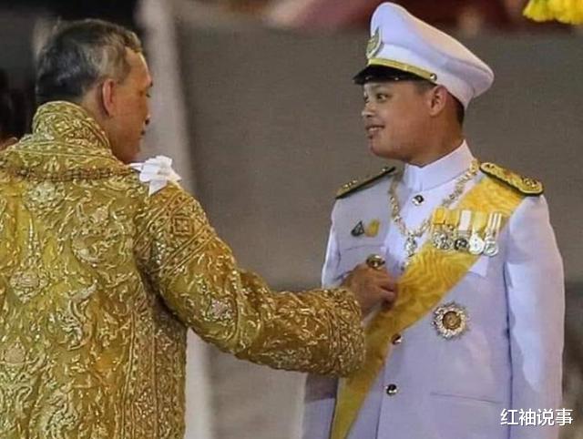 洗面奶 7岁提帮功减肥成功，啤酒肚消失不见变帅气，继承西拉米盛世美颜