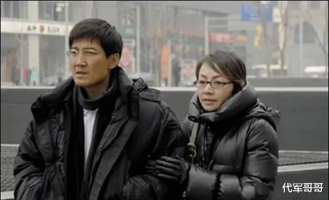 李崇霄|51岁著名演员李崇霄不幸去世，混血女儿悲痛悼念，去世原因成谜