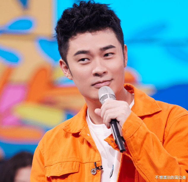 陈赫|陈赫晒两个女儿，2岁妹妹“包子脸”很萌，38岁张子萱素颜超年轻