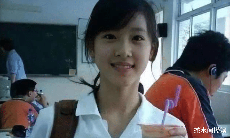 校花|娱乐圈红过的校花遍地跑,有人离婚,有人变笑话,混出头的没几个