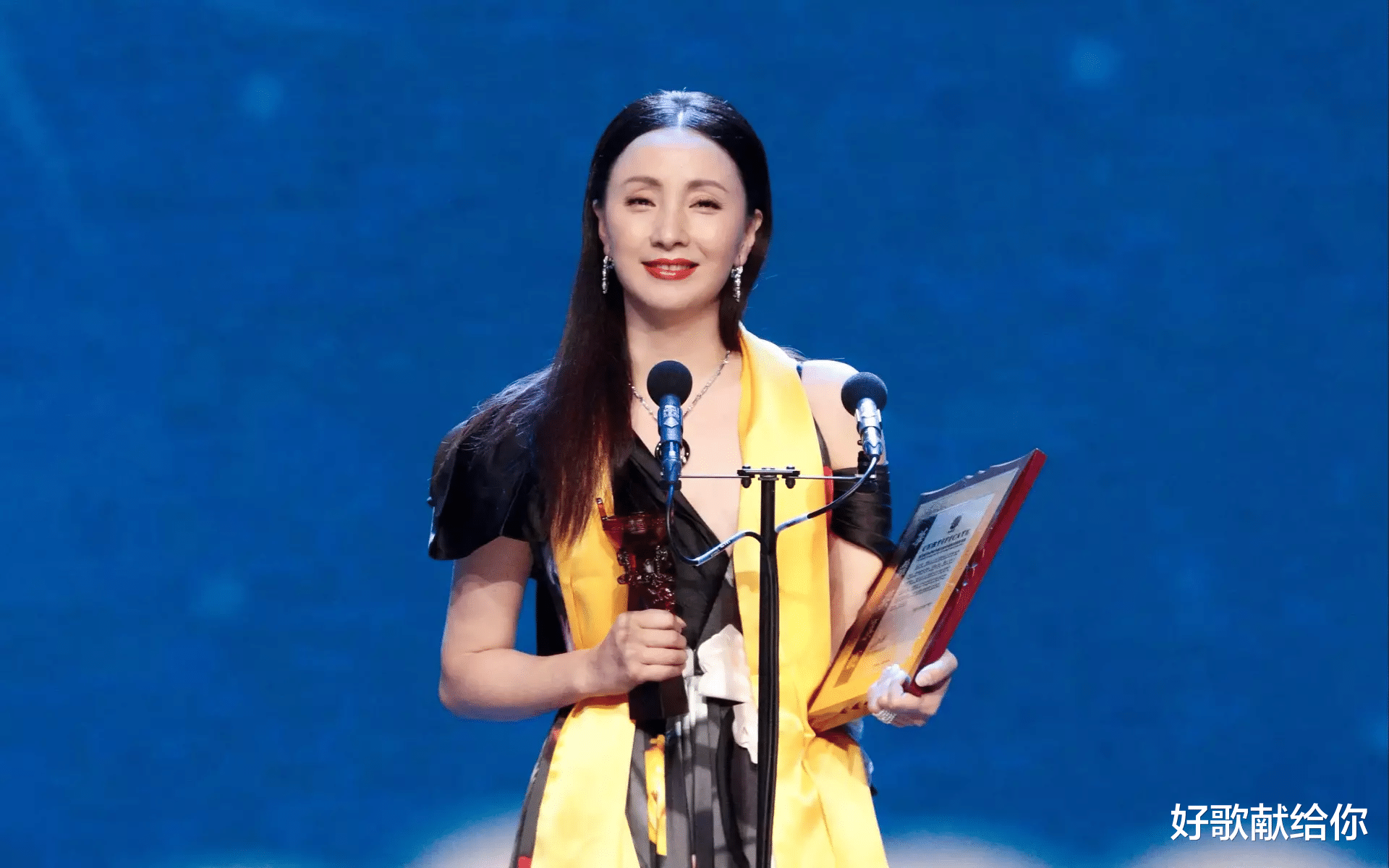 张庭|再见,张庭,再见,陶虹!明星赚“黑心钱”的日子,一去不复返了