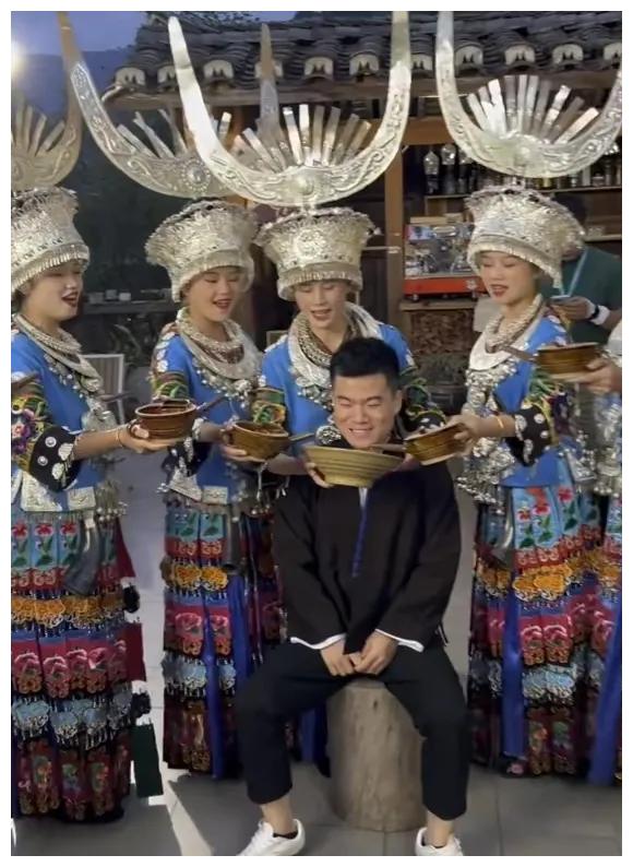 董宇辉|坐实了!董宇辉的10个绯闻女友,第10个才是他的翠花