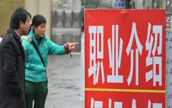 创业 思埠吴召国：靠微商卖面膜，一年用50万赚了1个亿