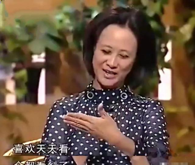 柏寒|“妈妈专业户”柏寒：40岁才遇初恋，痛失二婚丈夫成一生的痛