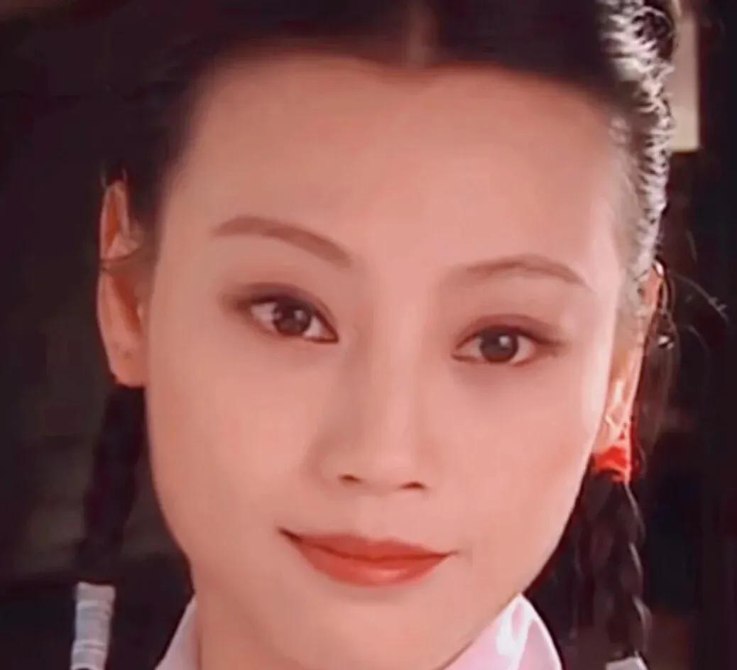 甄嬛传|《甄嬛传》各妃子年轻时候：静妃端庄，欣贵人惊艳，颂芝美艳