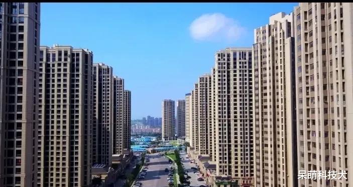 虚假宣传|卖掉省城200万的房子,回到老家农村生活,也终于实现了财务自由!