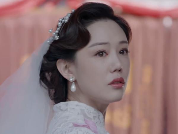 高丽雯|《一代洪商》高丽雯太美了,华裔小姐出道,还是老戏骨王姬的女儿