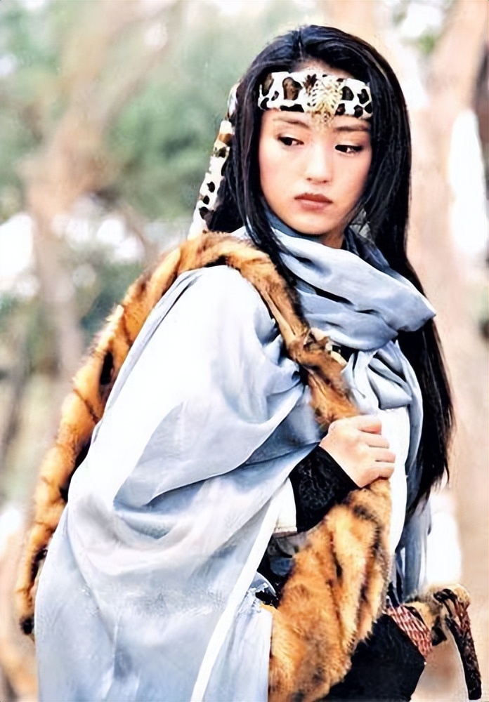 东方甄选|董璇带6岁女儿拍戏,哭不出被人用爸爸催泪!称追自己的全是男孩