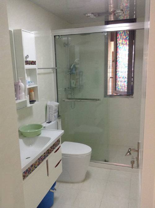 7万元装修的房子，朋友说衣柜好土，橱柜颜色好刺眼