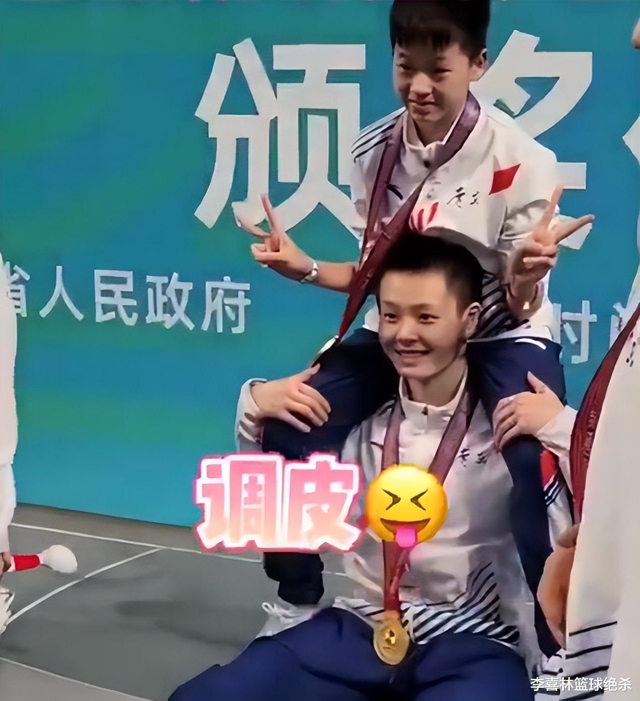 全红婵|何威仪又立功了！中国跳水3米板新一姐出炉：23岁全红婵师姐上位