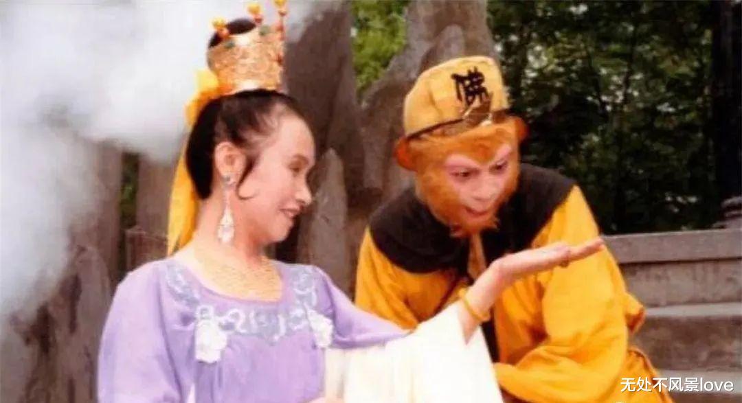 为什么身为五毒之一的蜈蚣,毒不死公鸡?
