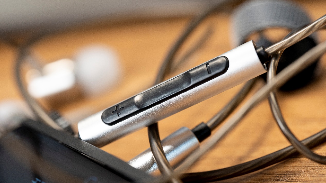 耳机|入门级动圈耳机究竟是诚意还是套路？揭秘飞傲＆翡声JD3