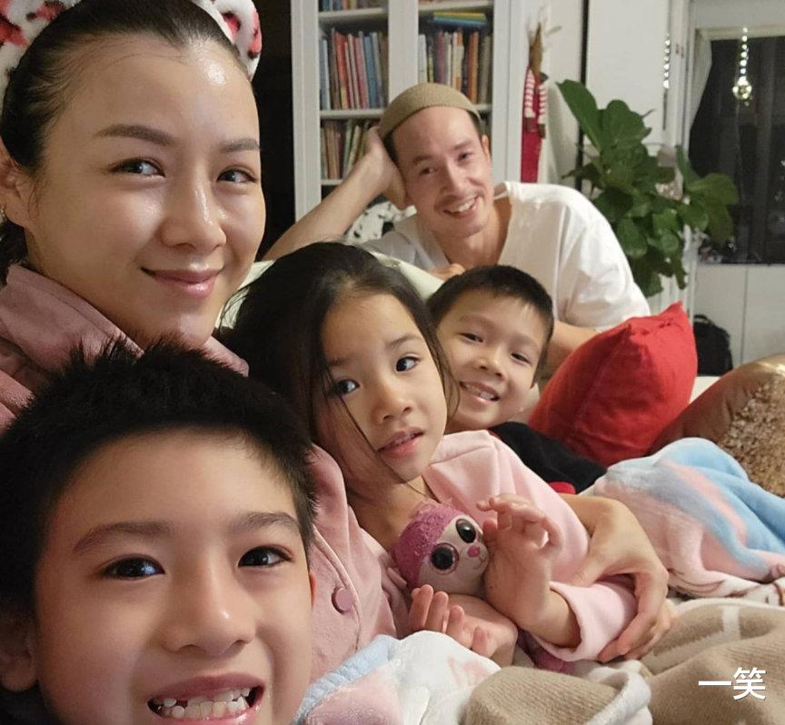 陈茵媺|陈豪陈茵媺时隔10年一起拍剧收工，甜蜜同框秀恩爱