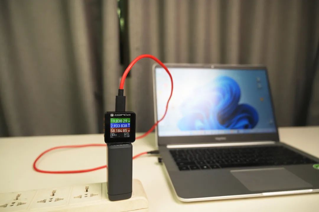 充电器|更小、更强，Anker安克 65W 3口氮化镓充电器试用